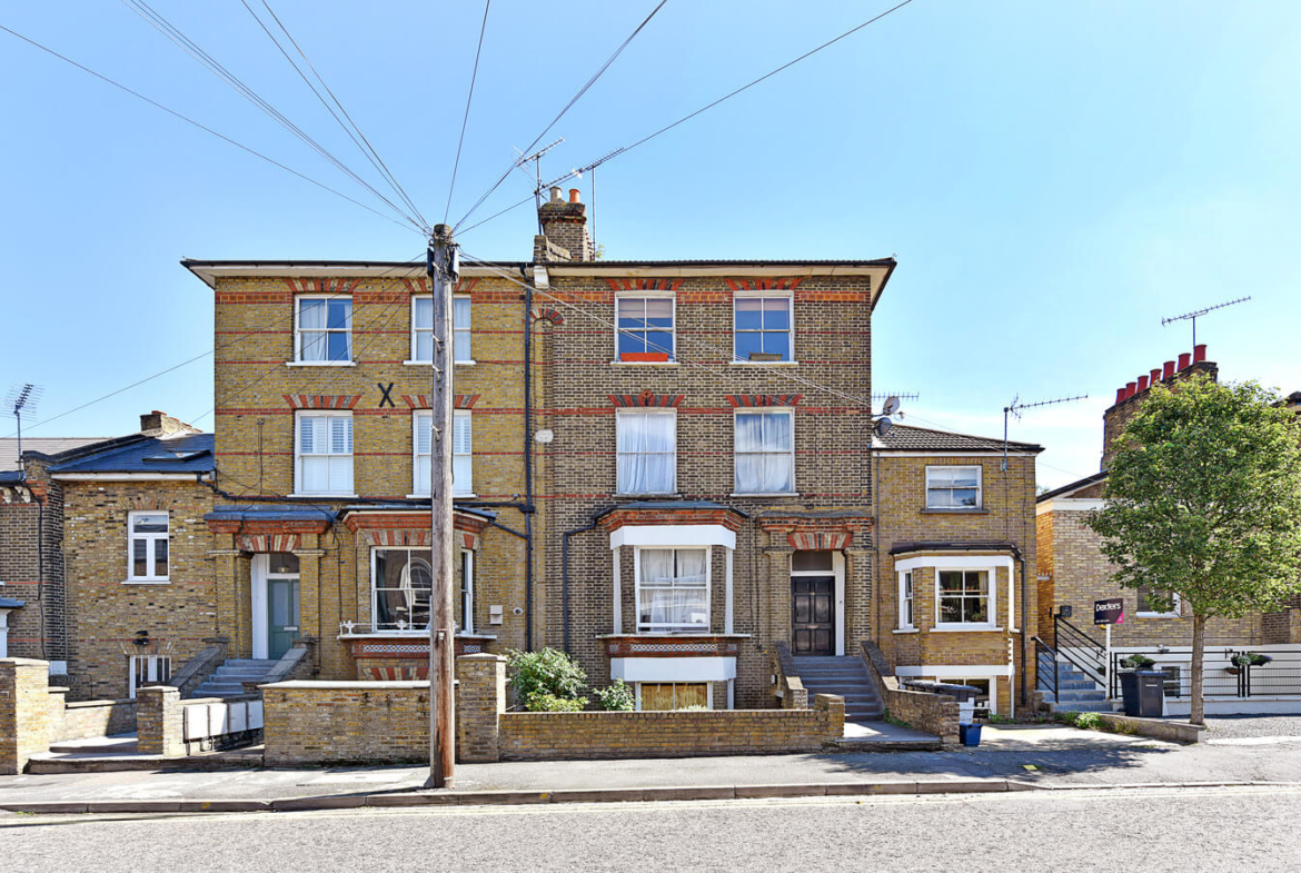 1 Bedroom Flat For Rent