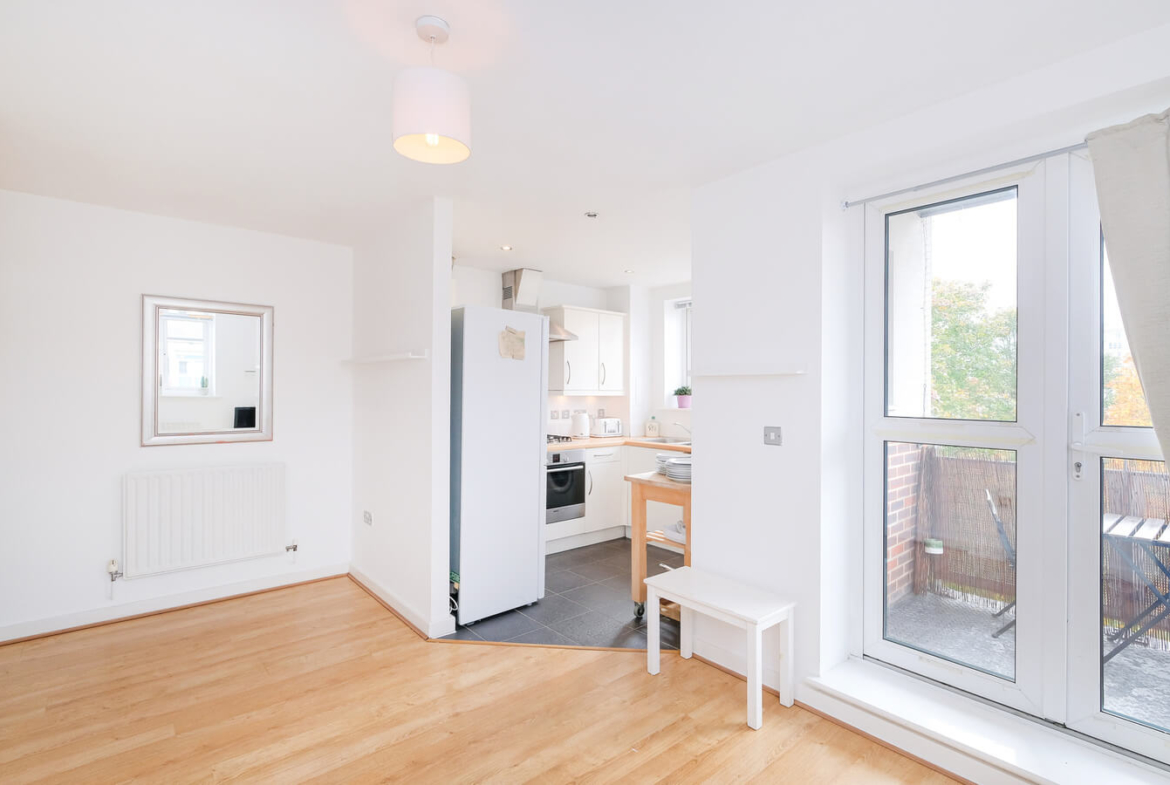 1 Bedroom Flat For Rent