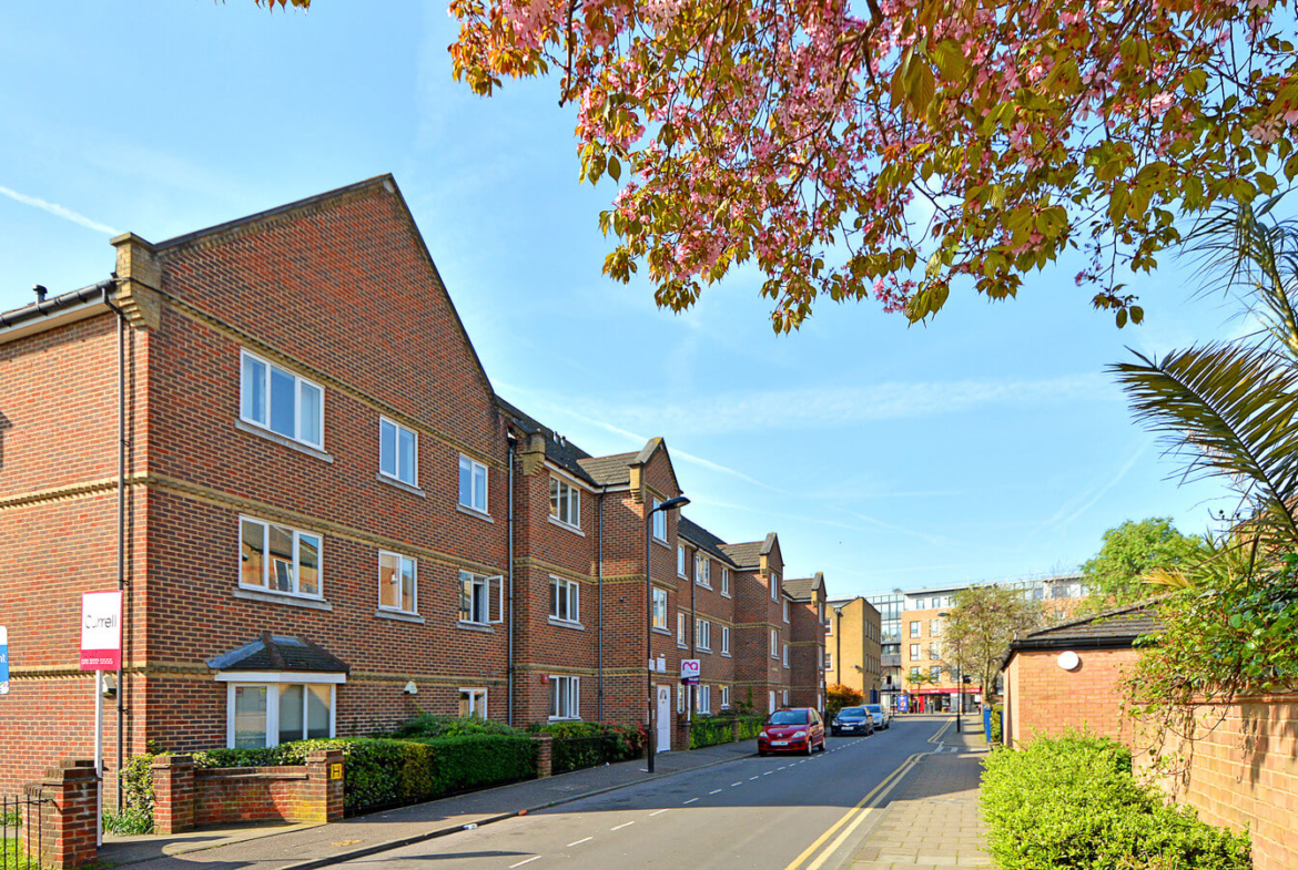 1 Bedroom Flat For Rent