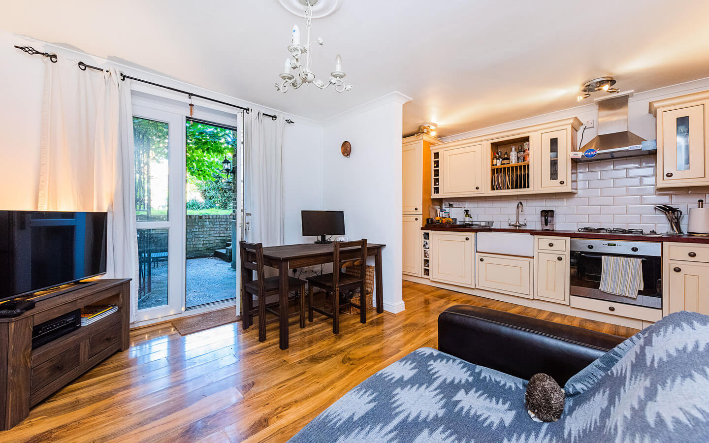 1 Bedroom Flat For Rent