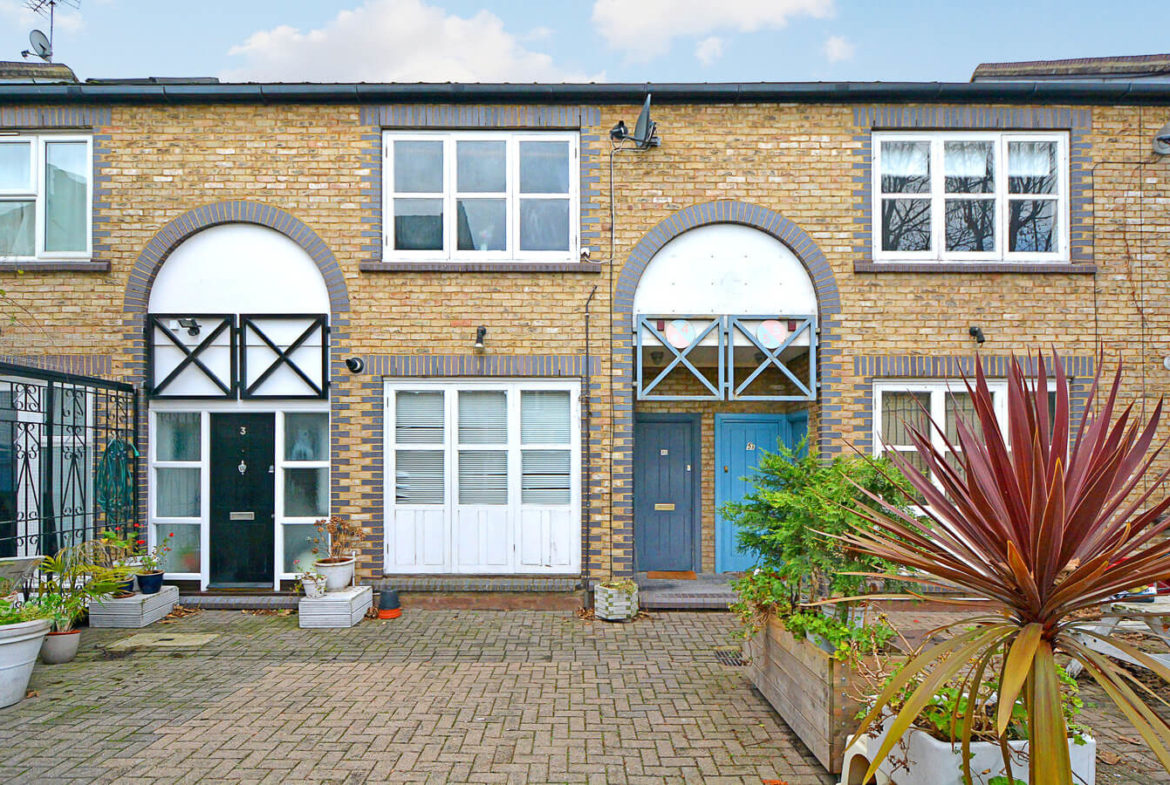 1 Bedroom Studio For Rent