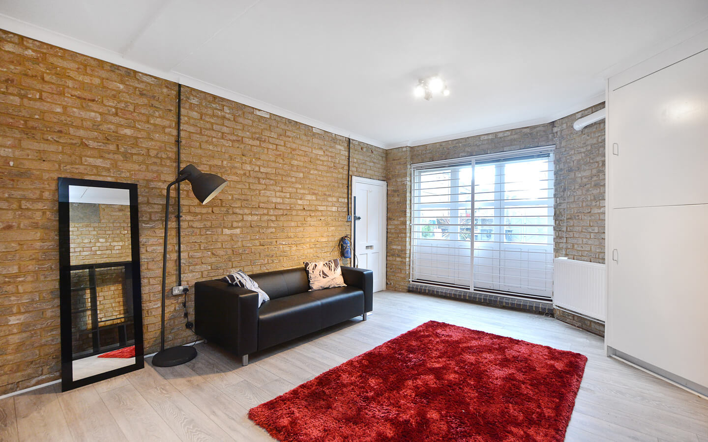 1 Bedroom Studio For Rent