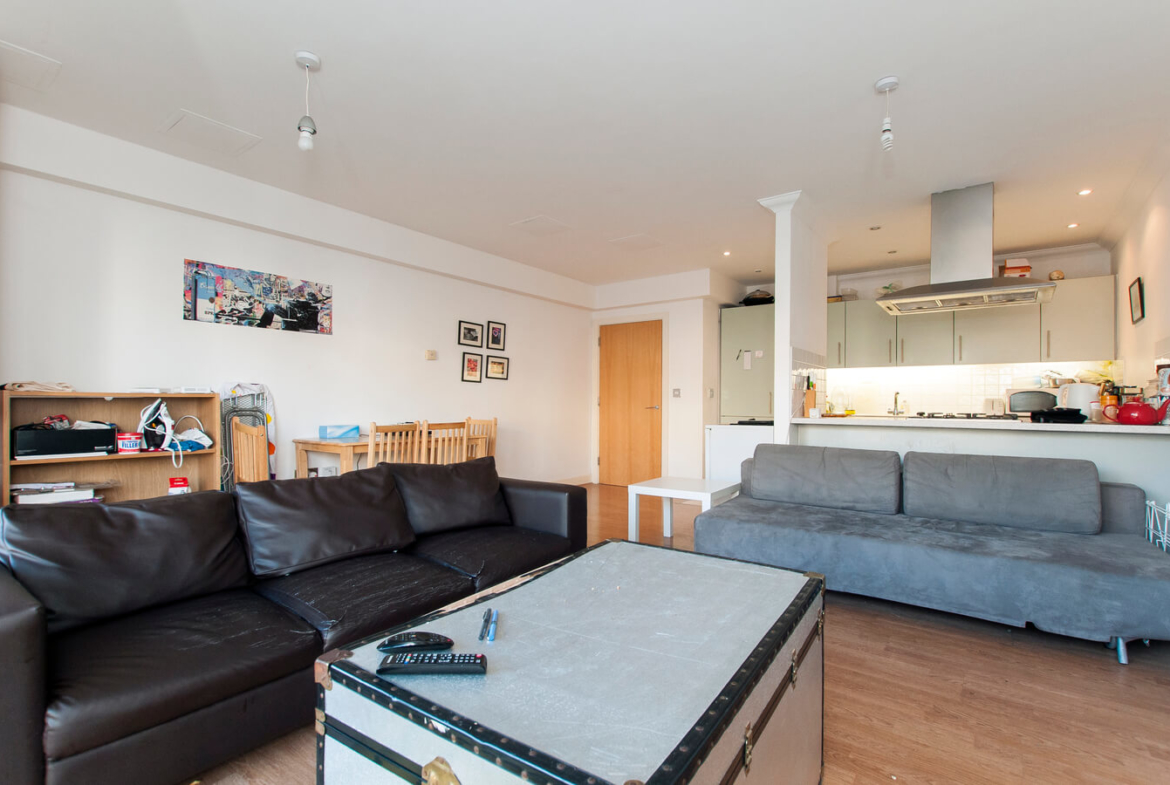 2 Bedroom Flat For Rent