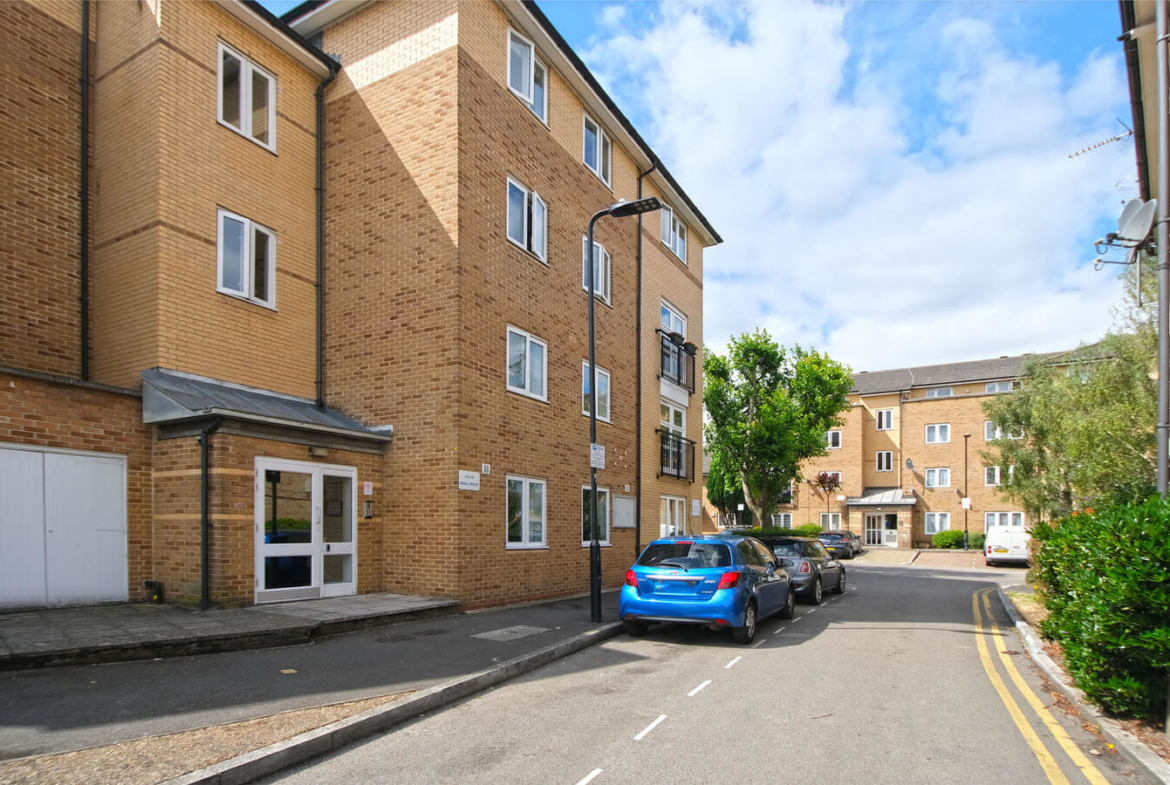 2 Bedroom Flat For Rent