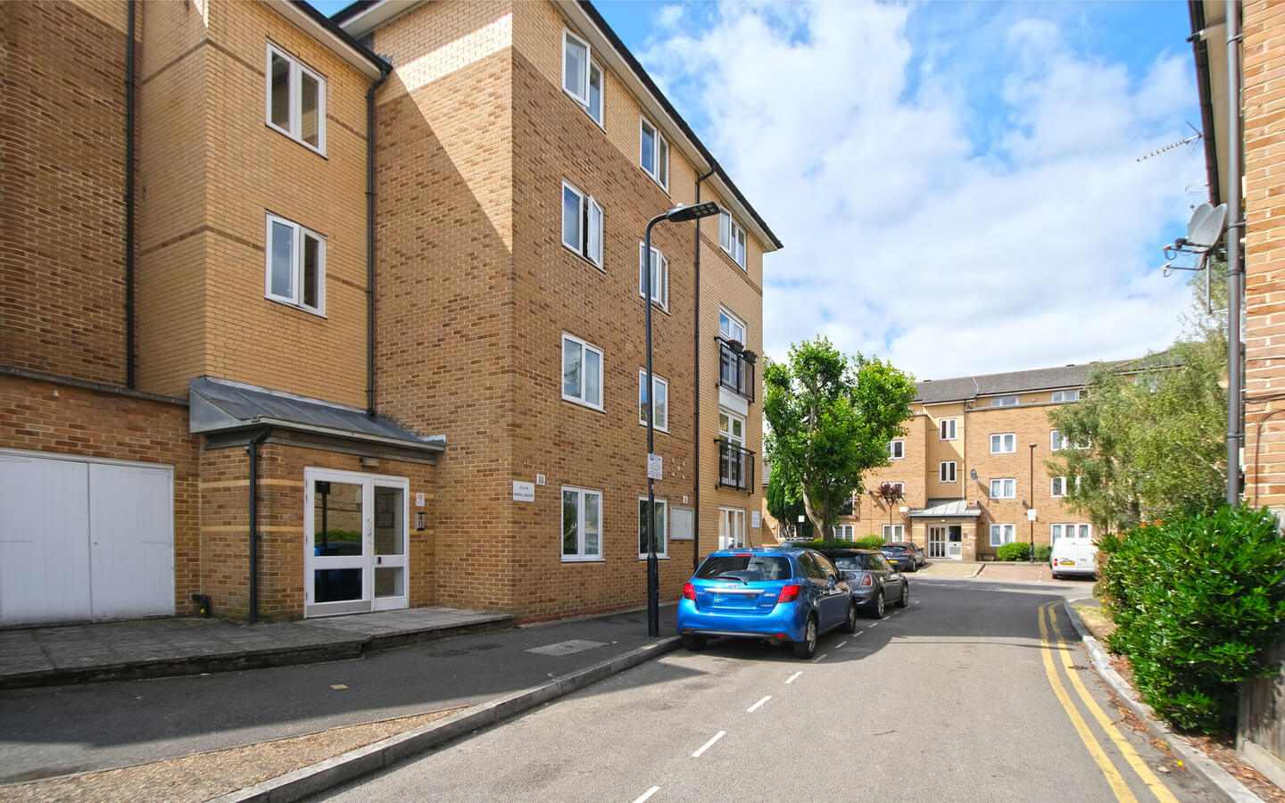 2 Bedroom Flat For Rent