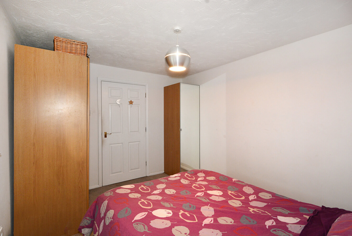 2 Bedroom Flat For Sale