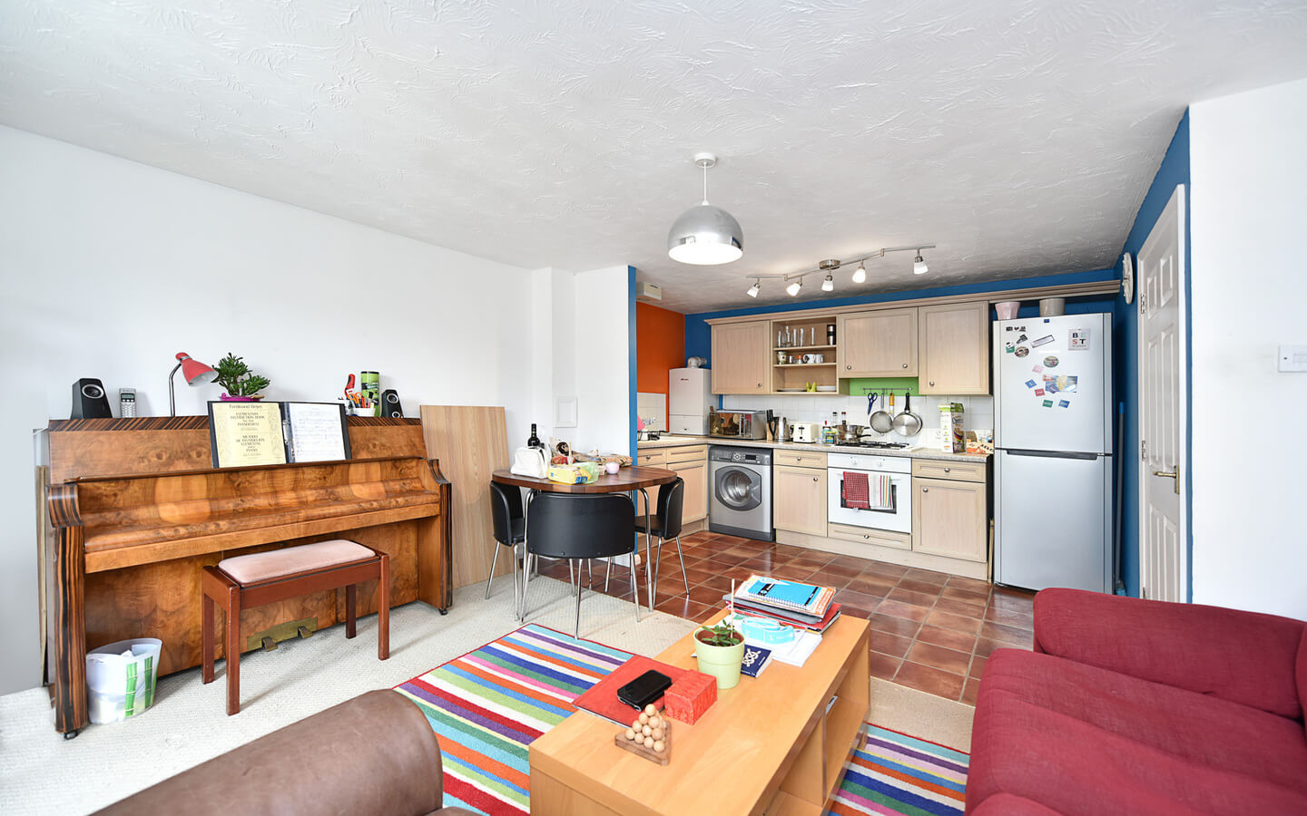 2 Bedroom Flat For Sale 2 Bedroom Flat For Sale