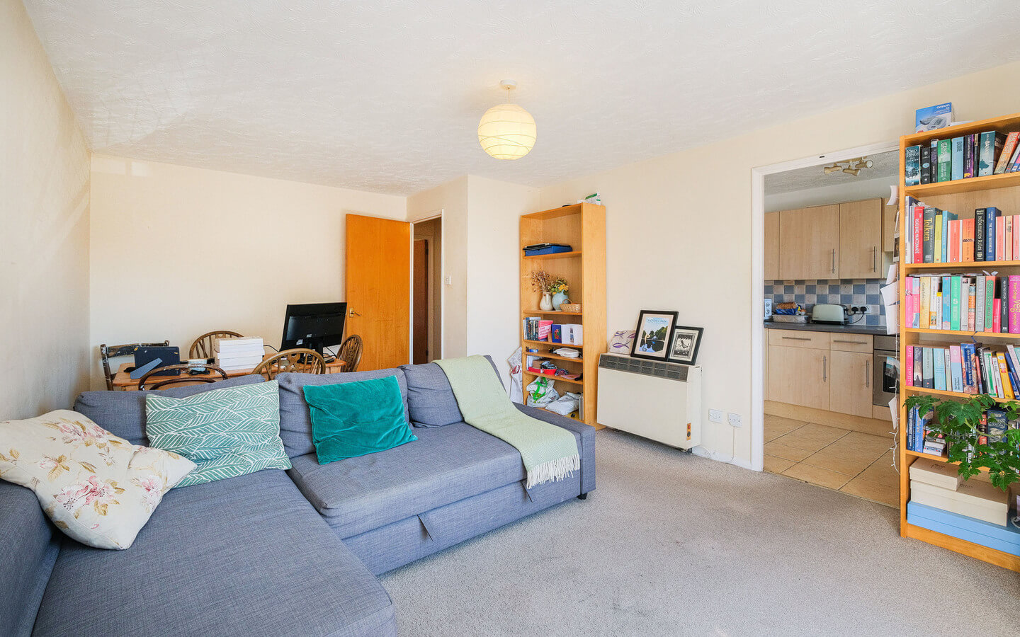 2 Bedroom Flat For Rent