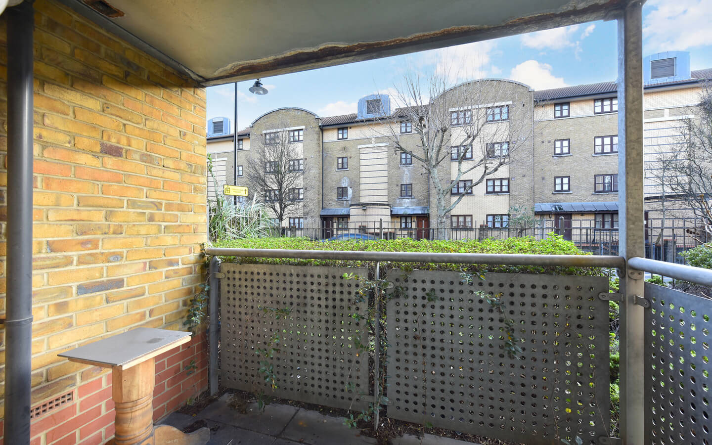 2 Bedroom Flat For Sale