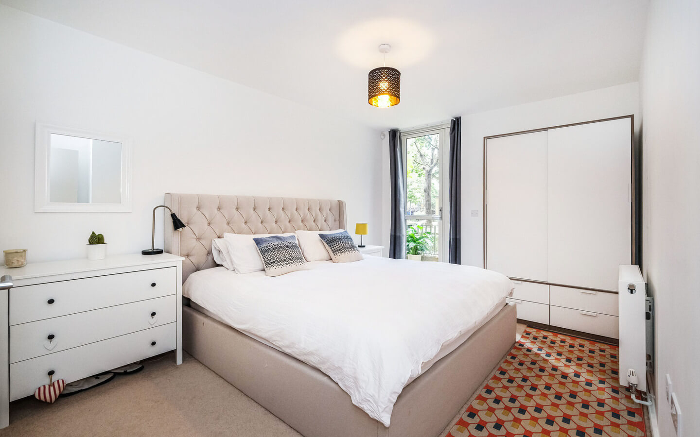 2 Bedroom Flat For Sale