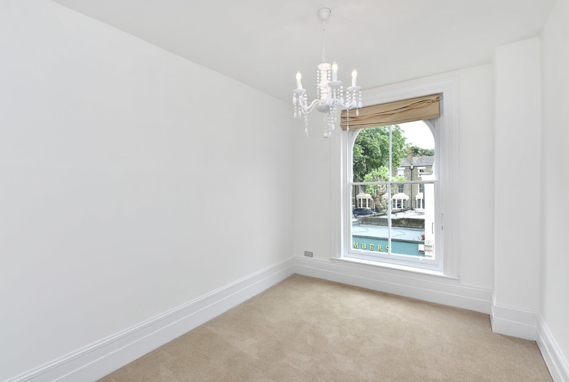 2 Bedroom Flat For Sale