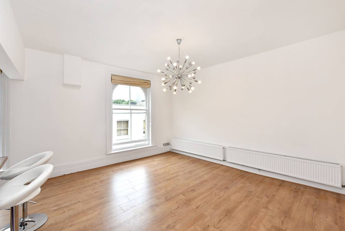 2 Bedroom Flat For Sale