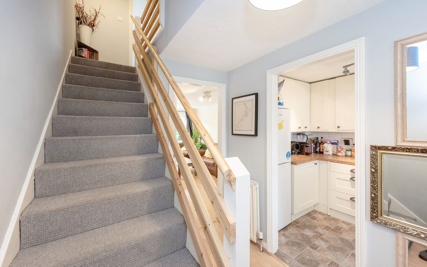 2 bedroom house for rent