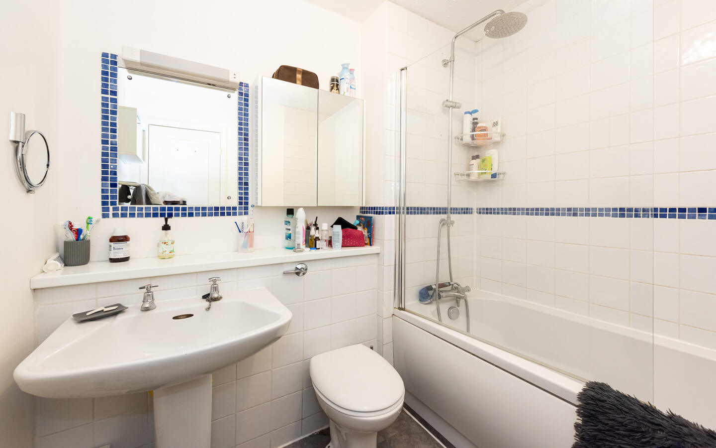 2 bedroom house for rent
