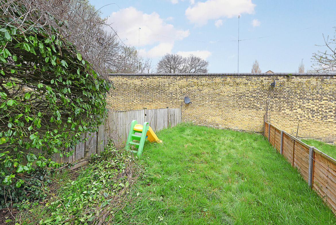 2 Bedroom House For Rent
