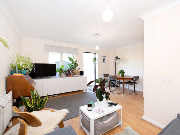 2 Bedroom House For Rent