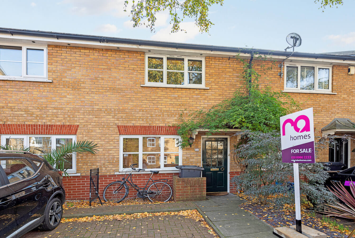 2 bedroom house for rent Hackney