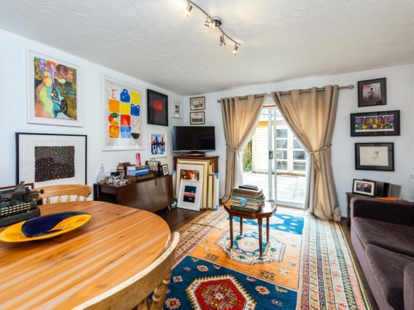 2 Bedroom House For Rent