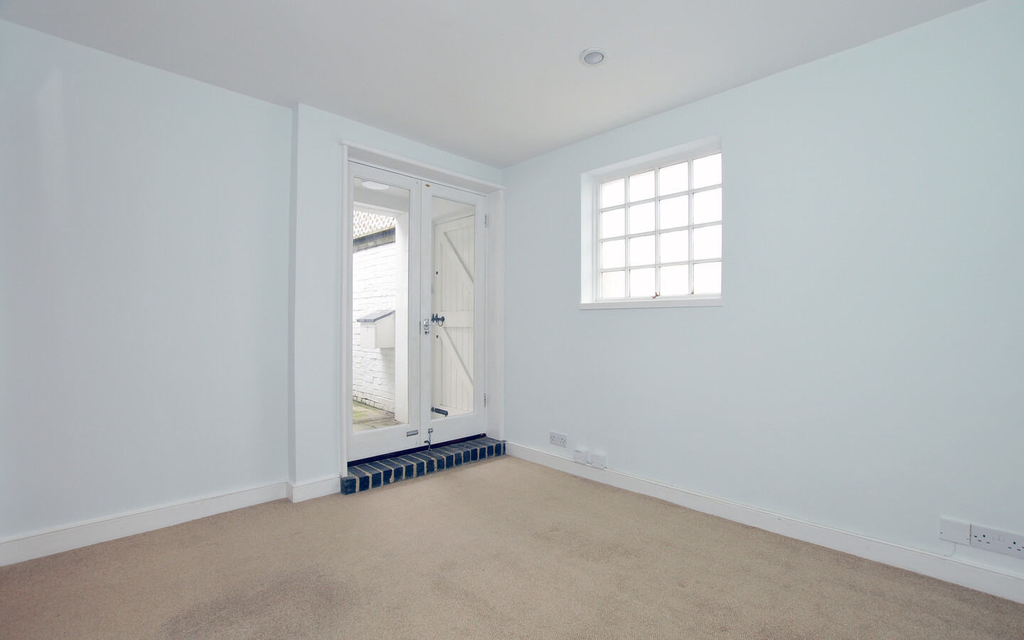 2 Bedroom House For Rent