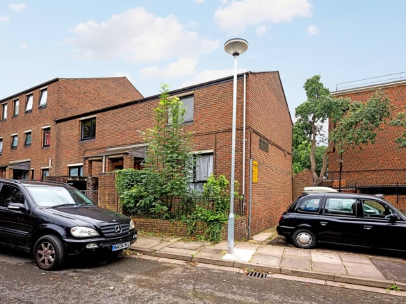 2 Bedroom House For Sale