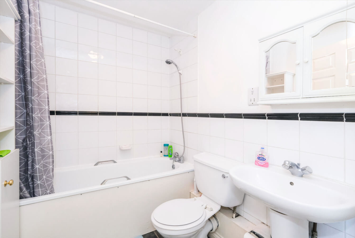2 Bedroom House For Sale