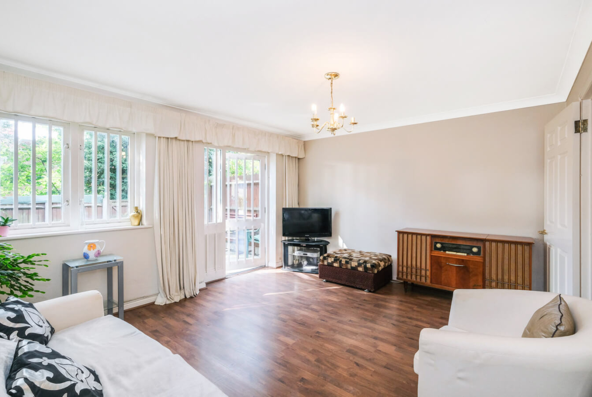 2 Bedroom House For Sale
