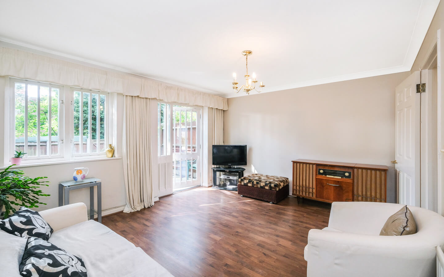 2 Bedroom House For Sale