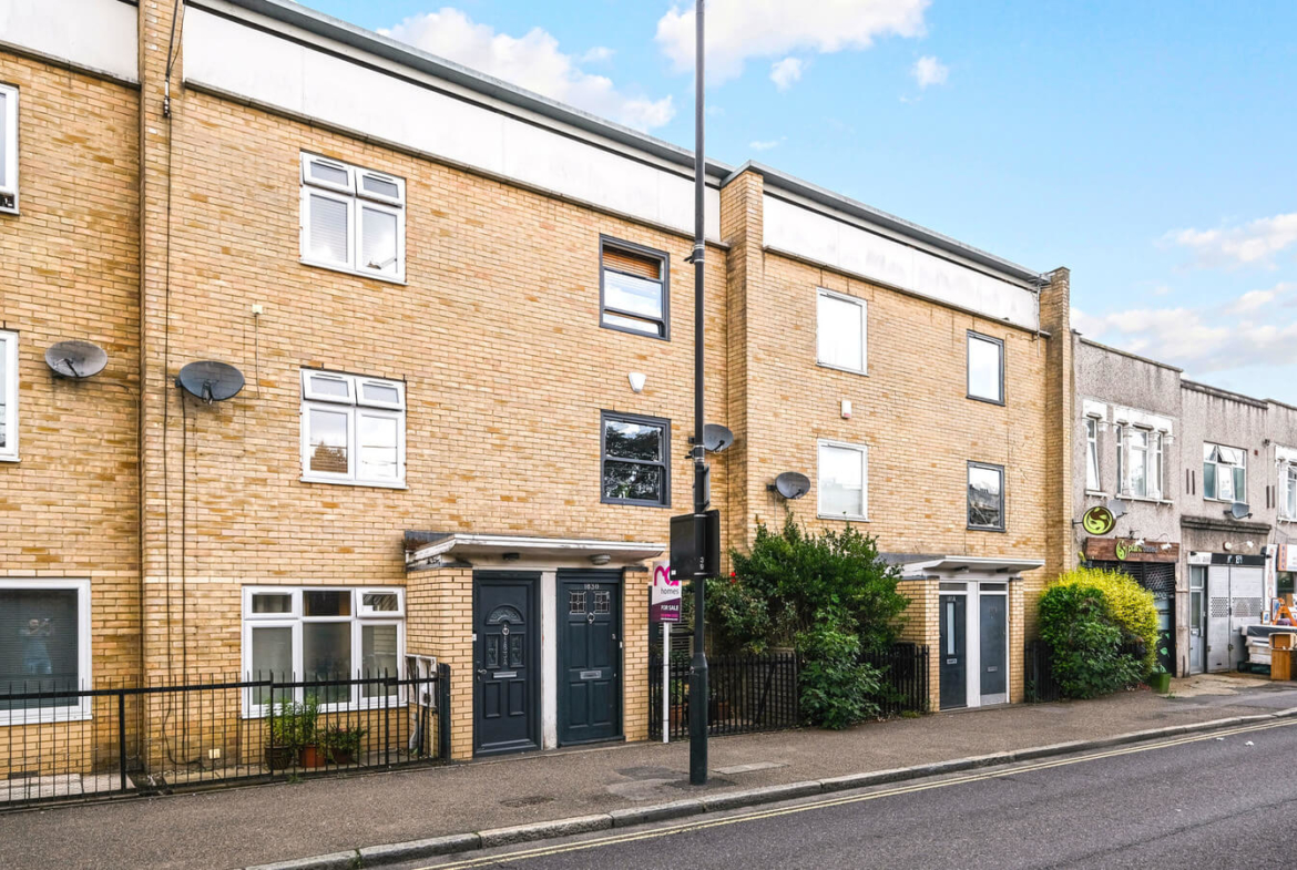 2 Bedroom House For Sale