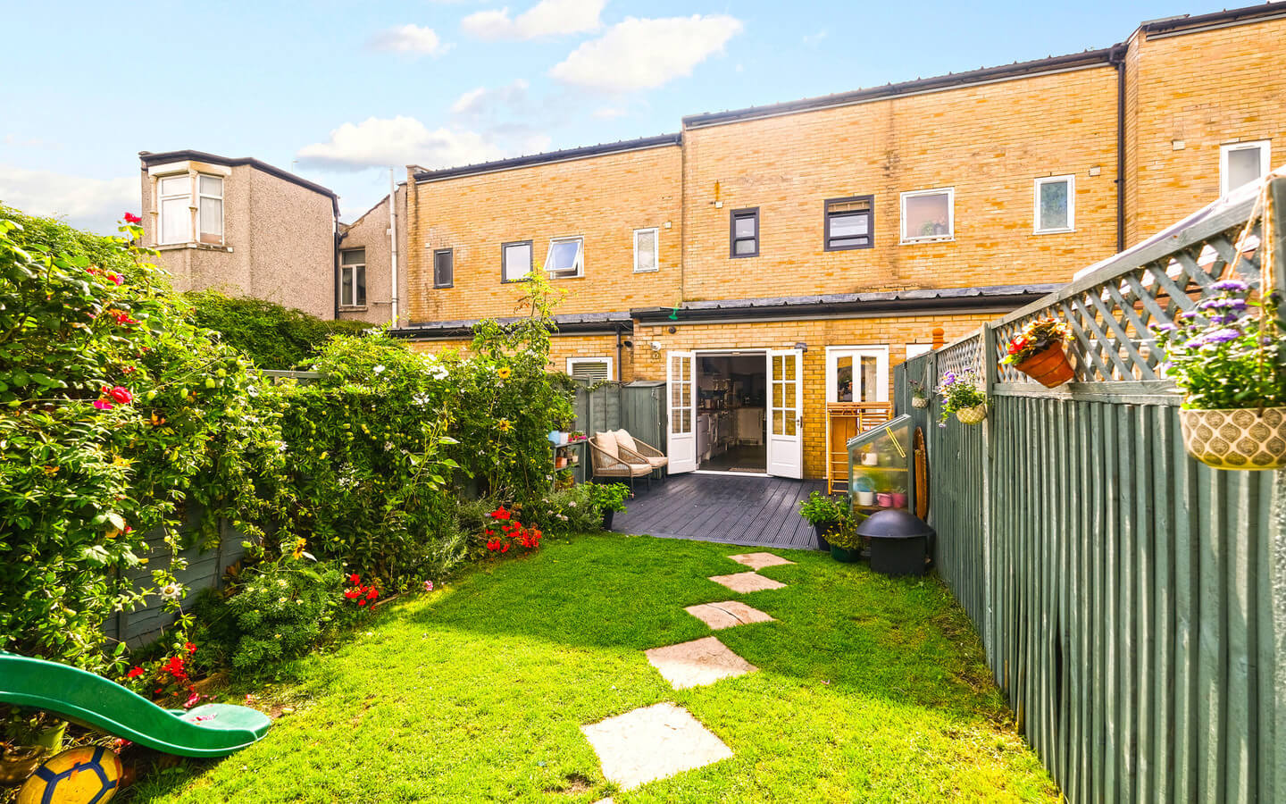 2 Bedroom House For Sale