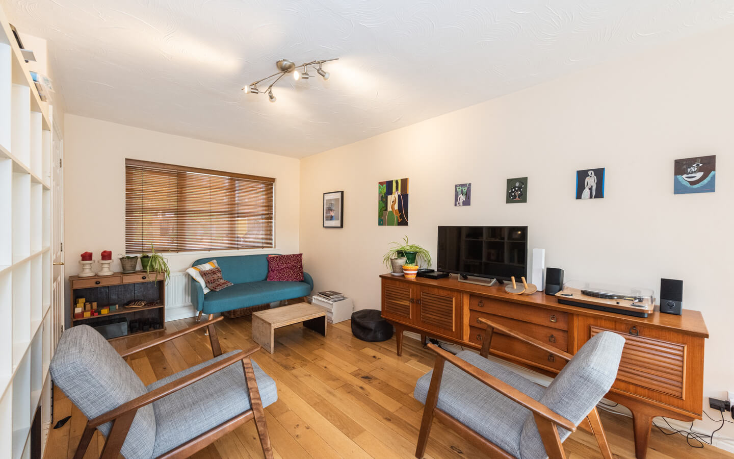 2 bedroom house for sale