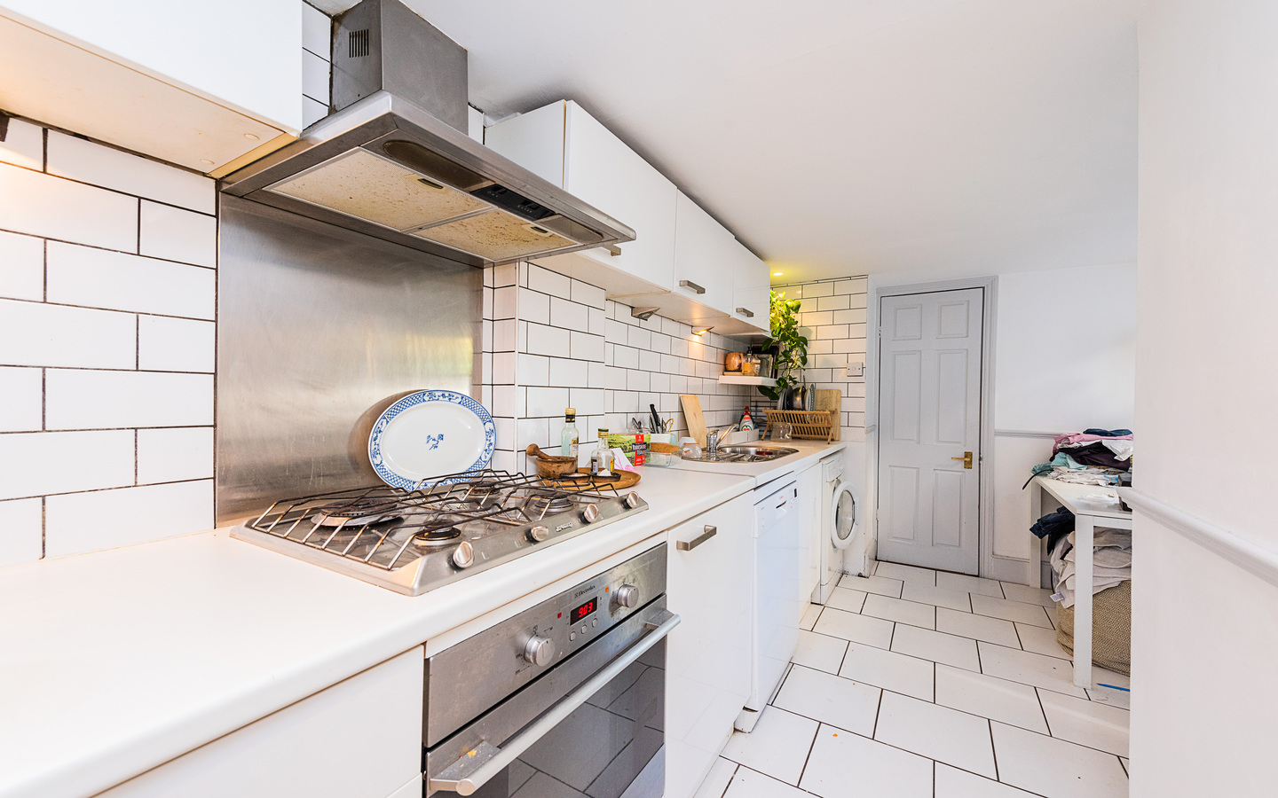 One Bedroom House For Rent - 15a E9 7AE