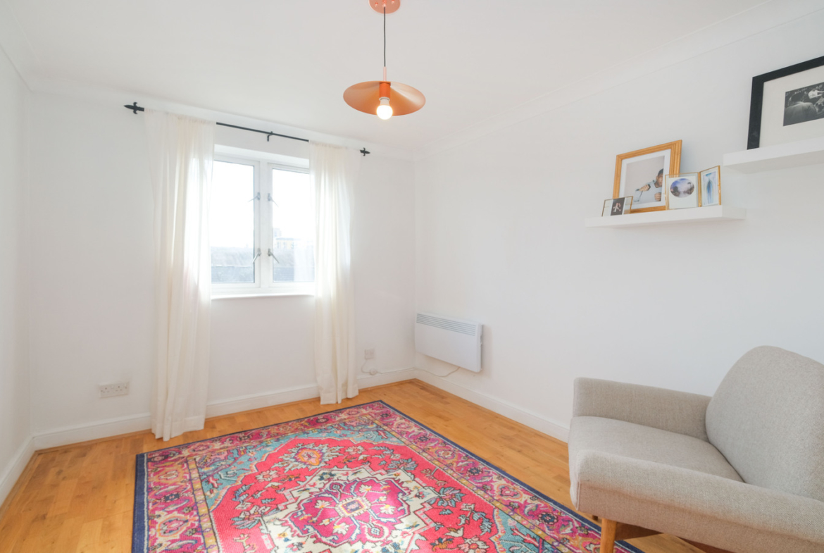 2 Bedroom Flat For Rent - London - E3 5SA
