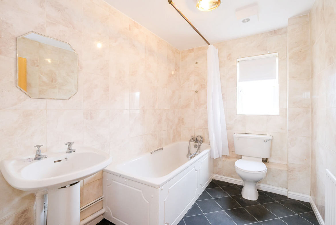 1 Bedroom Flat For Rent Hackney London E9 5HG