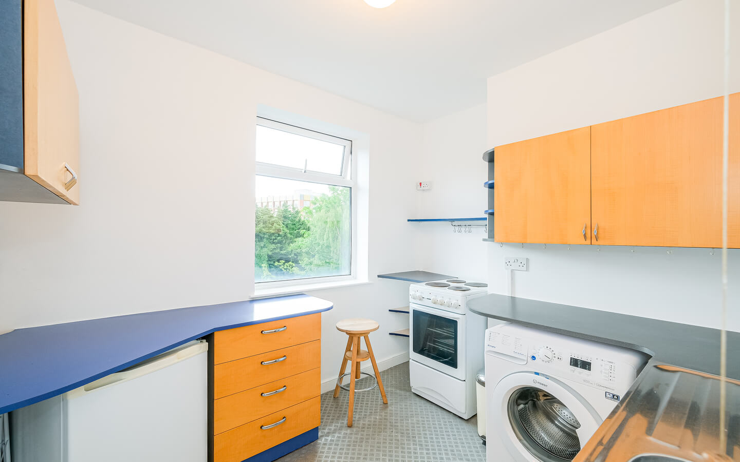 One Bedroom Flat For Rent - Hackney - London - E9 5HP