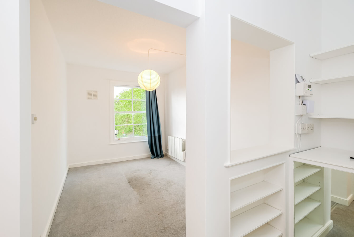One Bedroom Flat For Rent - Hackney - London - E9 5HP