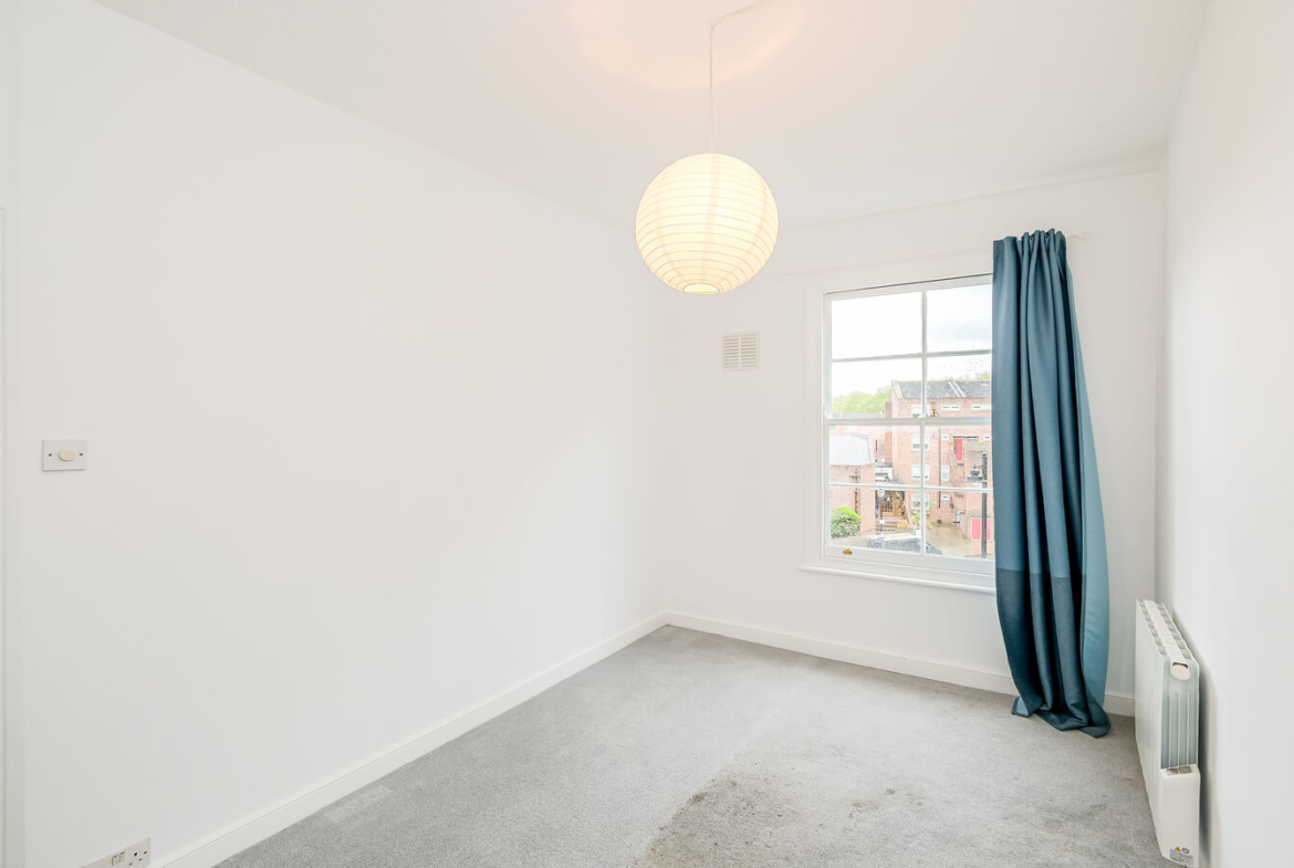 One Bedroom Flat For Rent - Hackney - London - E9 5HP