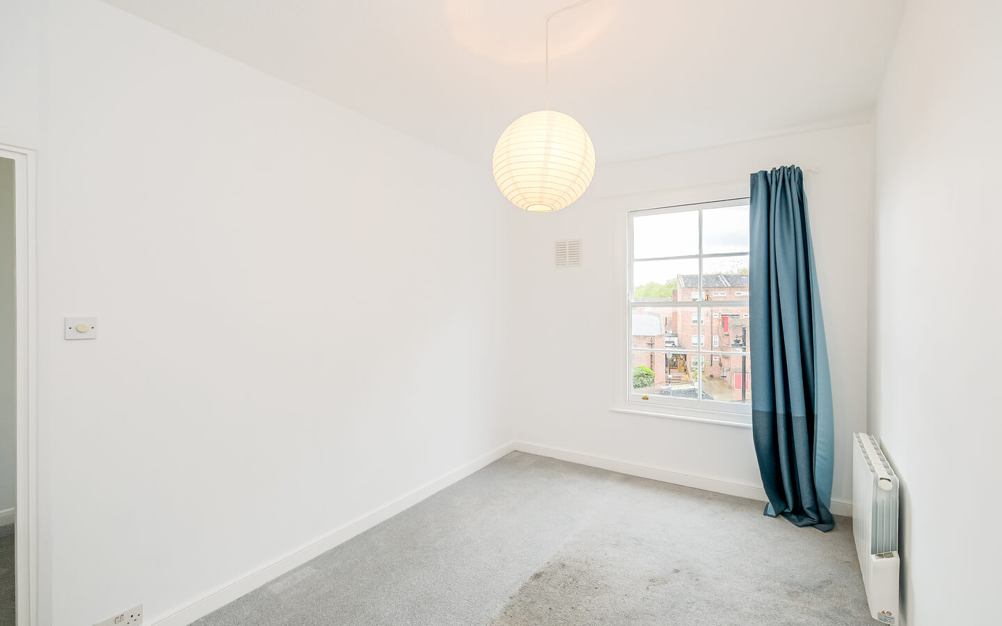 One Bedroom Flat For Rent - Hackney - London - E9 5HP