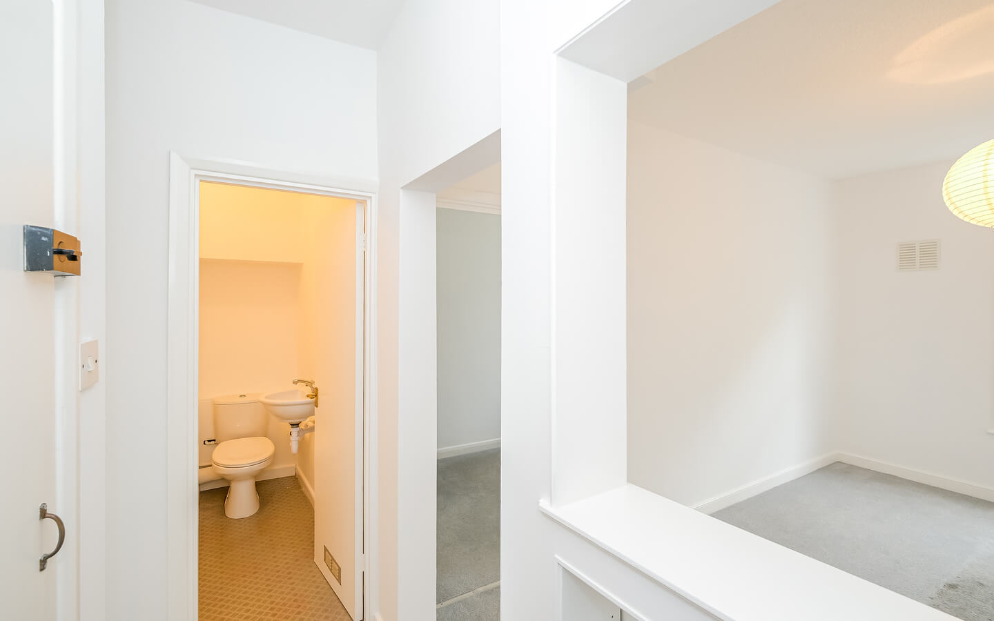 One Bedroom Flat For Rent - Hackney - London - E9 5HP
