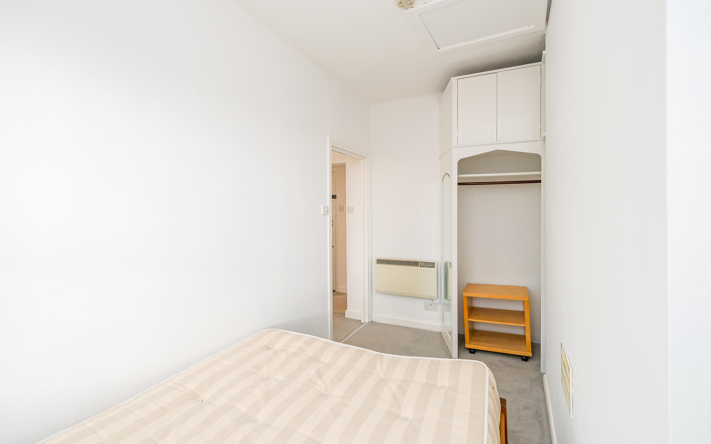 One Bedroom Flat For Rent - Hackney - London - E9 5HP