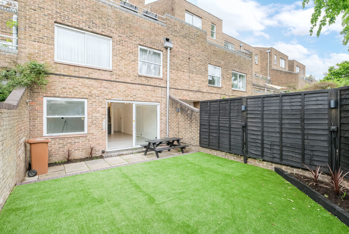 1 Bedroom Flat For Rent - Hackney - London - E9 7HF