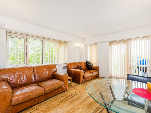 2 Bedroom Flat For Rent Hackney London