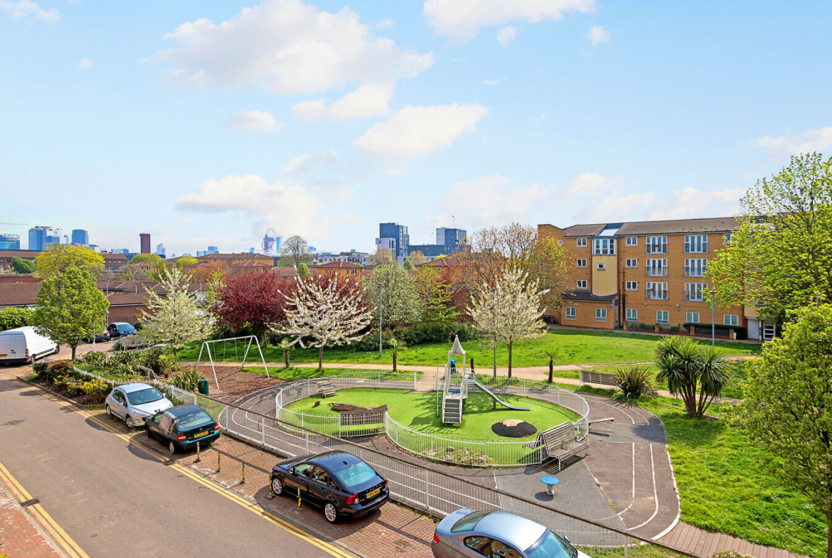 1 Bedroom Flat For Sale - Hackney - London - 5 E9 5HF