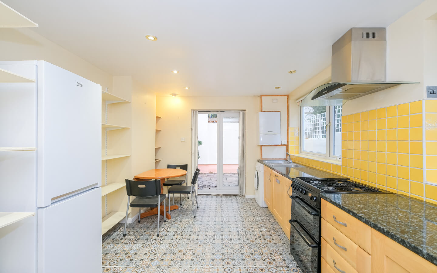 3 Bedroom House For Rent - London - E3