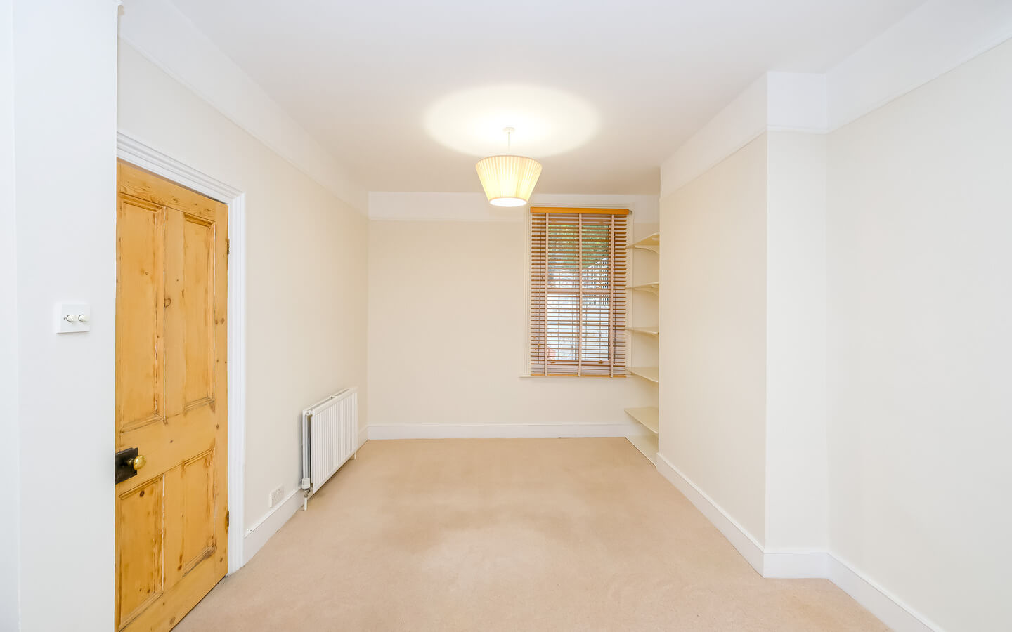 3 Bedroom House For Rent - London - E3