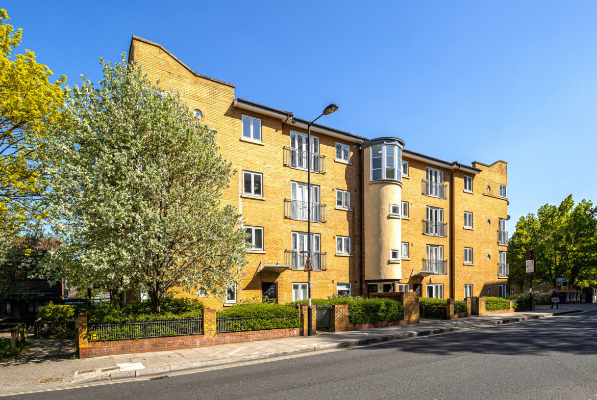 1 Bedroom Flat For Sale - Hackney - London - E9 5HN
