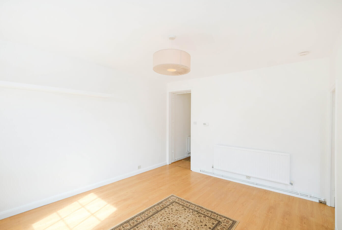 1 bedroom flat for sale in hackney london E9