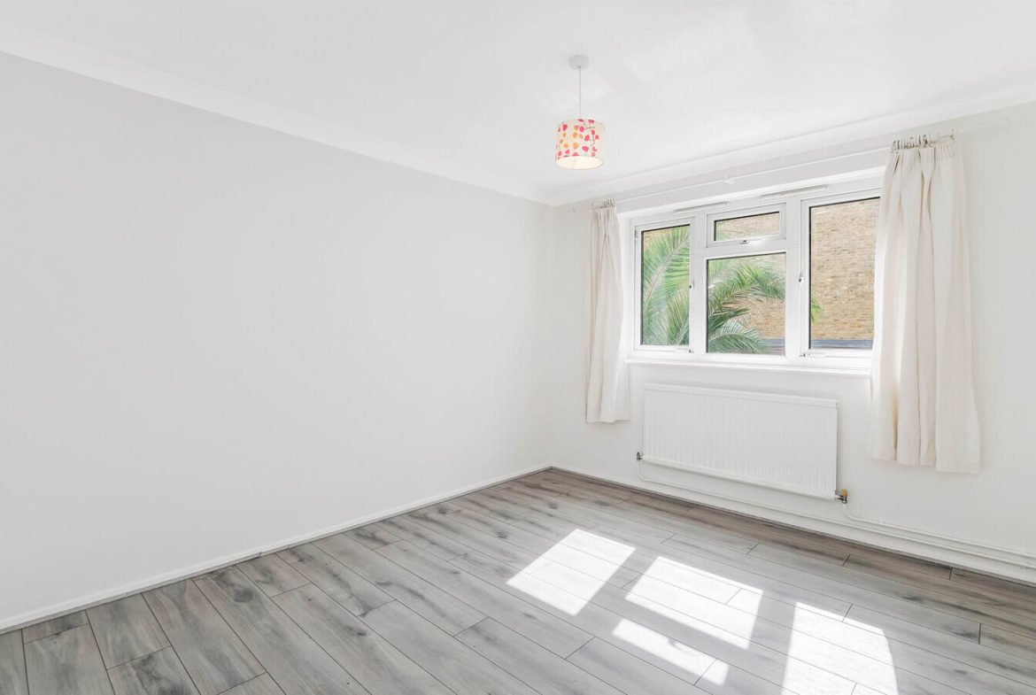 2 Bedroom Flat For Rent E2 Hackney London