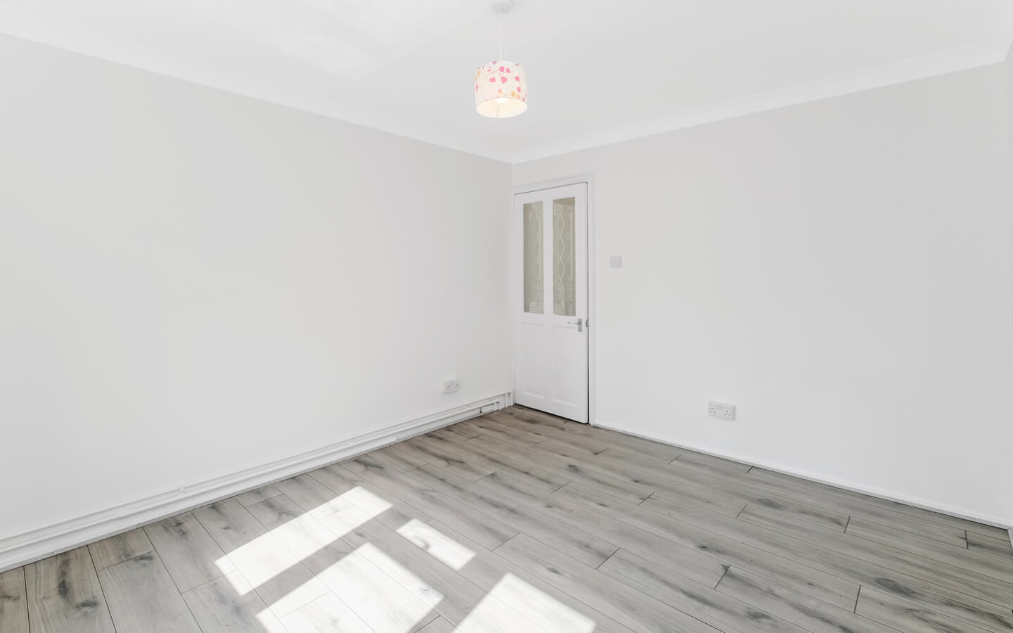 2 Bedroom Flat For Rent E2 Hackney London