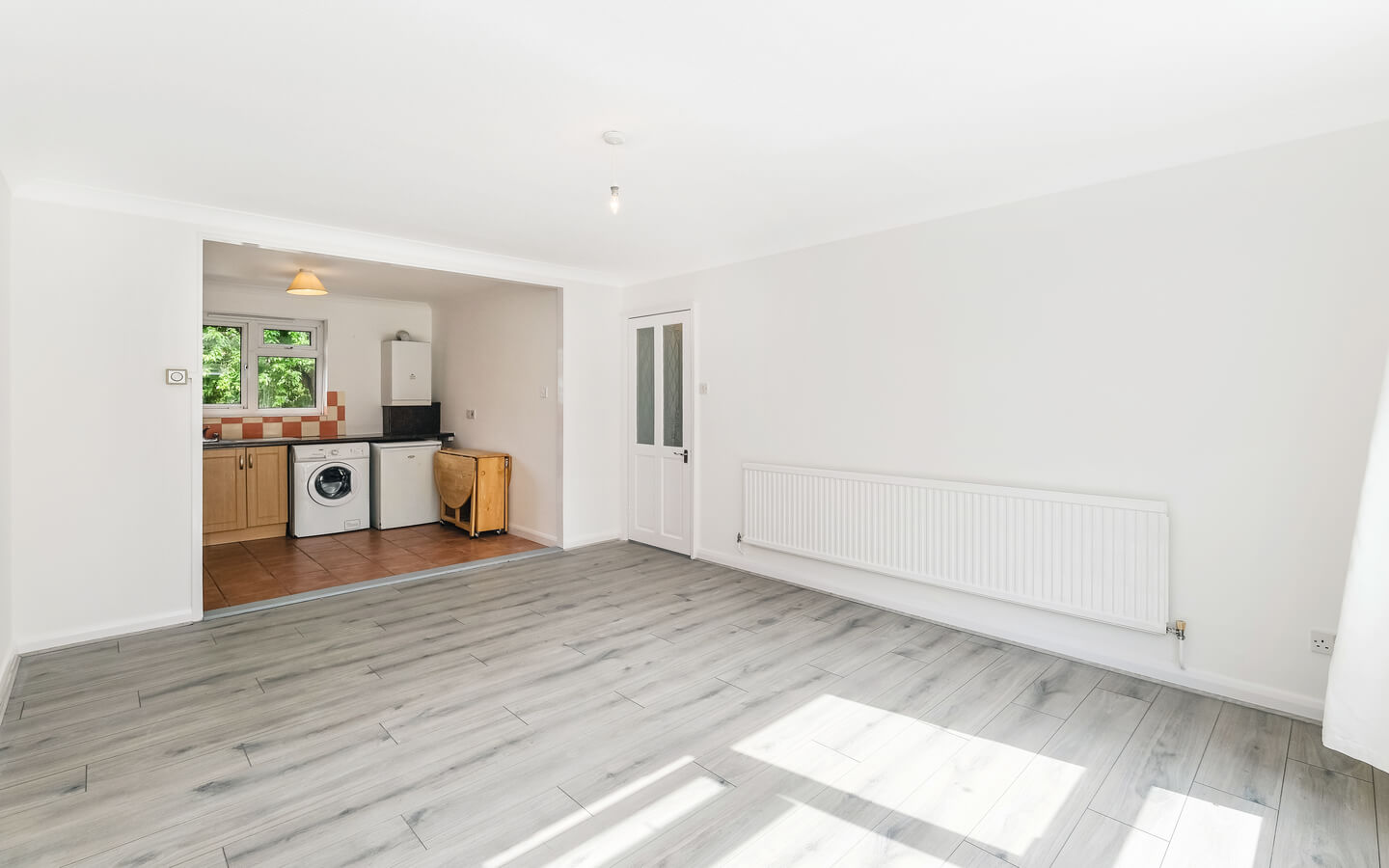 2 Bedroom Flat For Rent E2 Hackney London