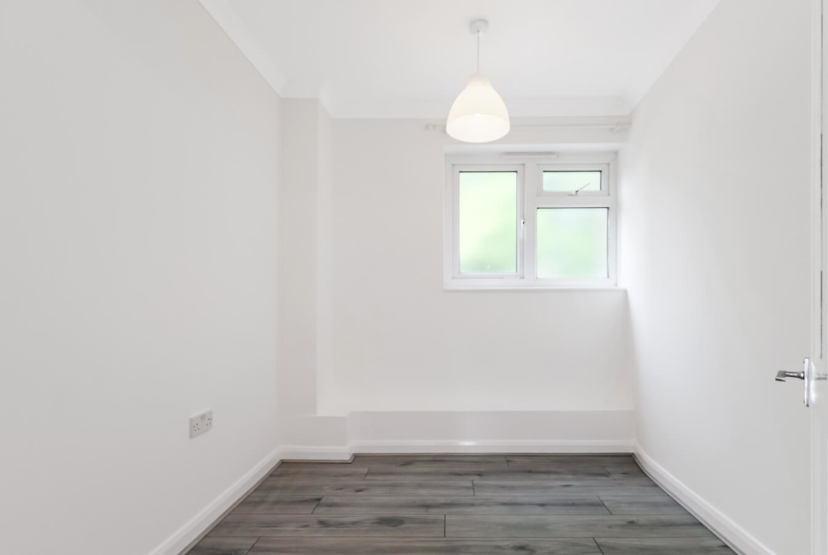 2 Bedroom Flat For Rent E2 Hackney London